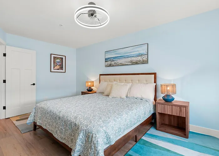 Waterfront W Sunset Deck By Harpoon Hannahs Holiday home Ocean City
