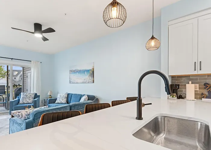 Waterfront W Sunset Deck By Harpoon Hannahs Holiday home Ocean City