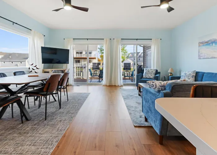 Waterfront W Sunset Deck By Harpoon Hannahs Holiday home Ocean City