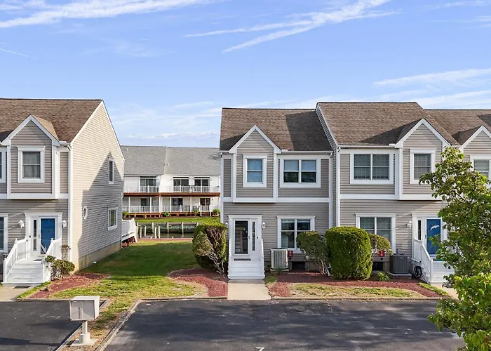 Waterfront W Sunset Deck By Harpoon Hannahs * Ocean City